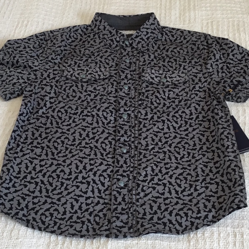 NWT Boys size 6 short-sleeve button-down shirt